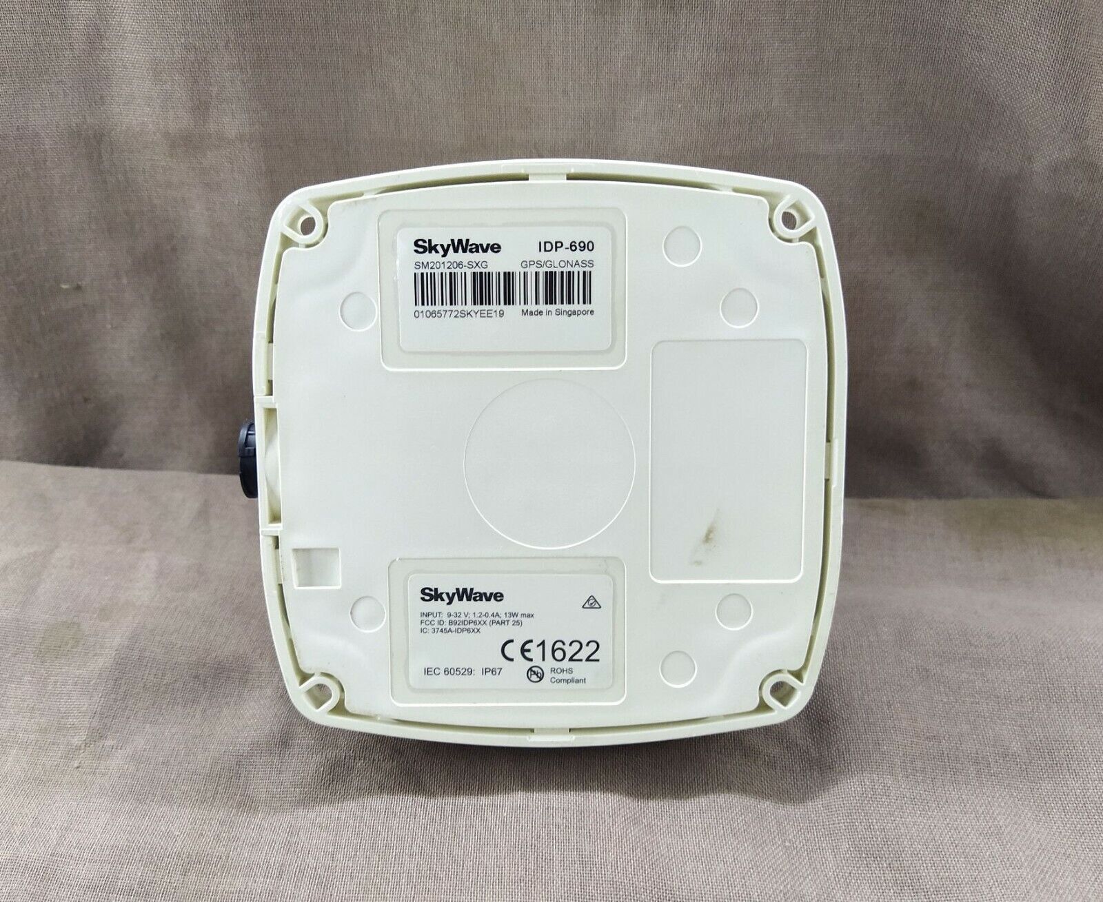 Skywave IDP 690 SM201206-SXG Satellite Terminal