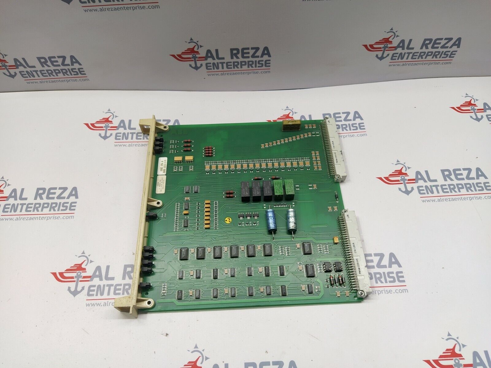 ABB DSQC 256 A ROBOTICS CONTROL BOARD 3HAB 2211-1/0