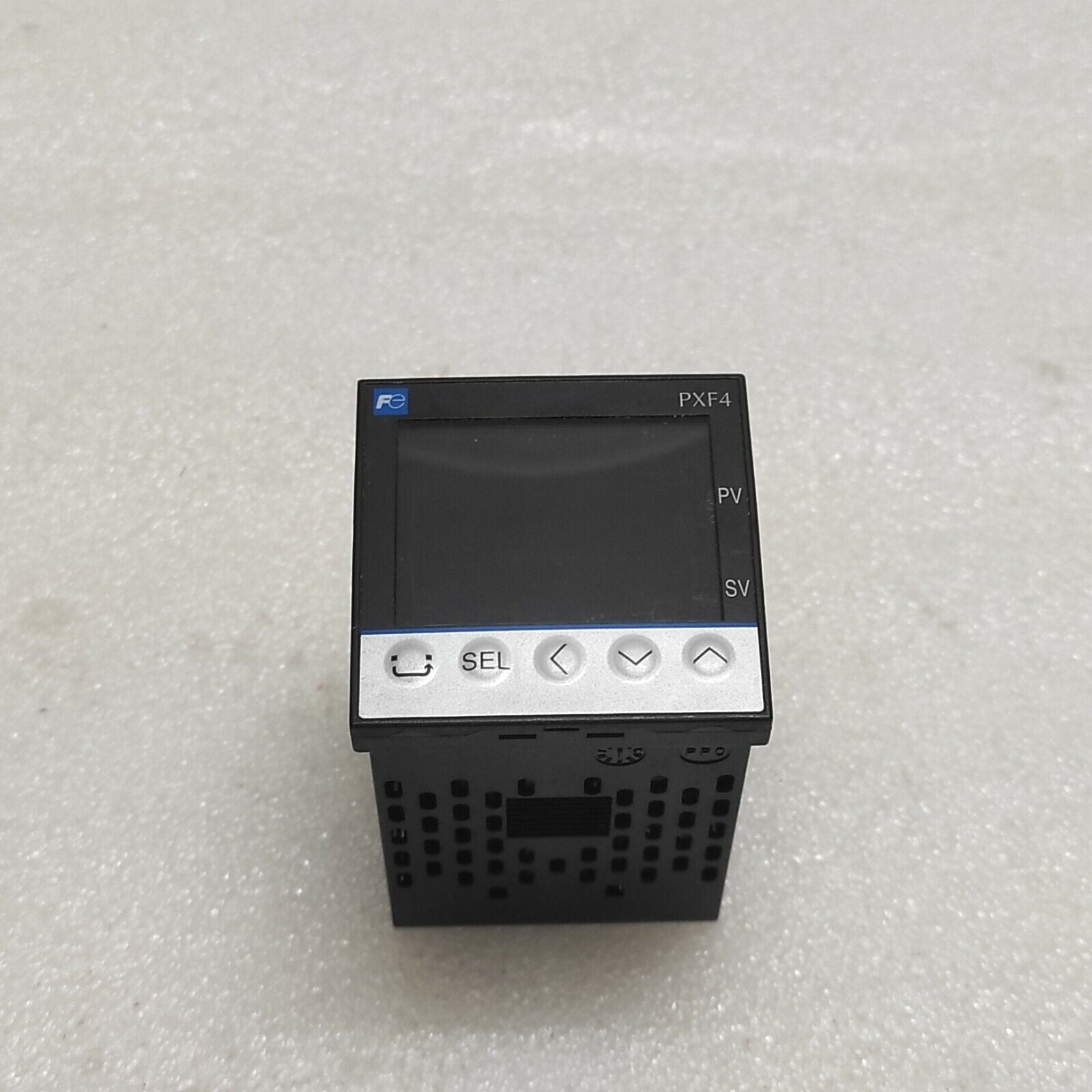 FUJI ELECTRIC PXF4 TEMPERATURE CONTROLLER PXF4AEA2-1VM00-P 100-240VAC
