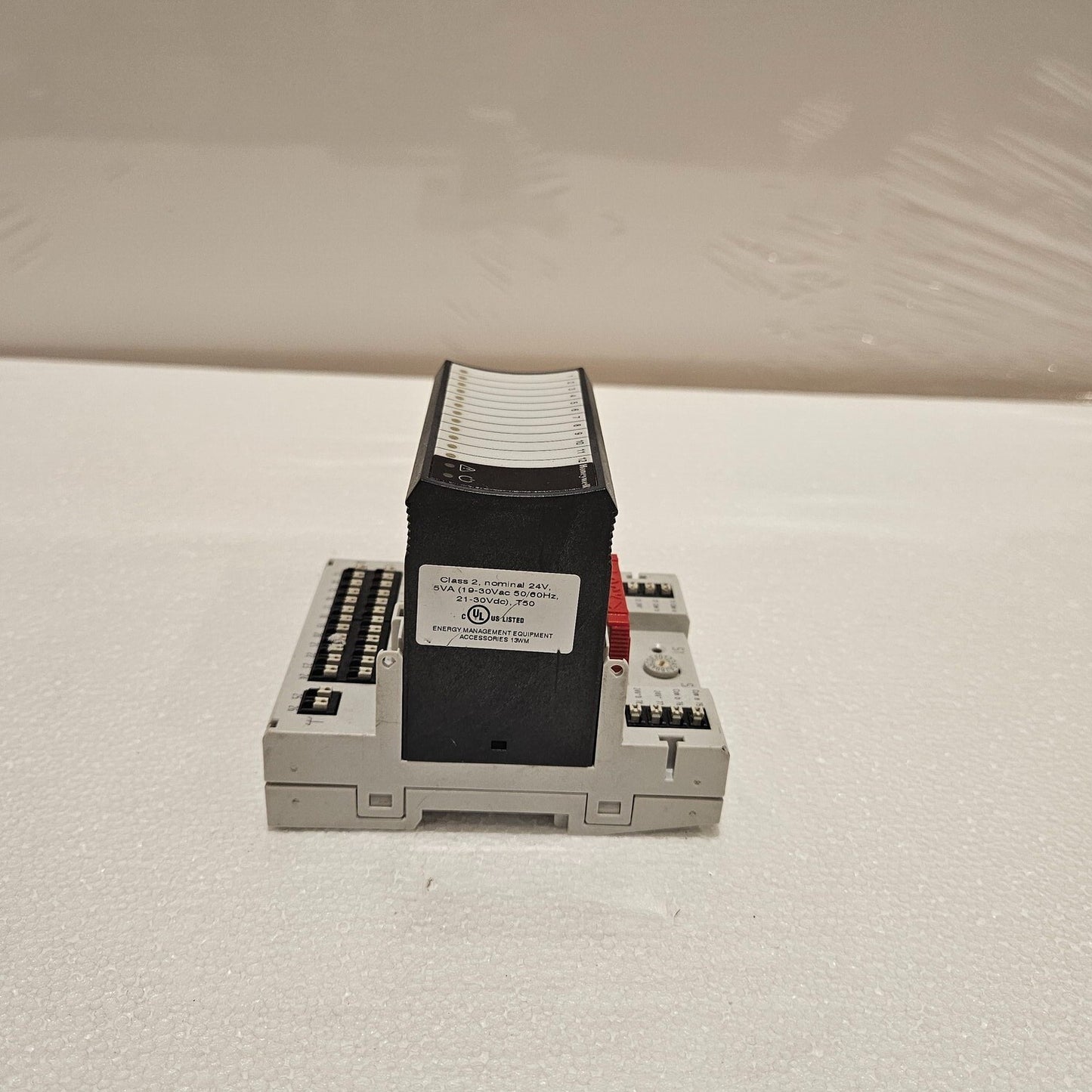 HONEYWELL XFL823A INPUT MODULE 1204BC0692-XFL823A