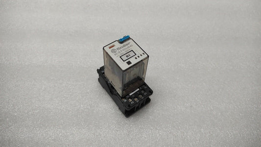 FINDER 60.13.9.024.0040 ELECTROMAGNETIC RELAY 10A 250V LOT OF 2 UNIT