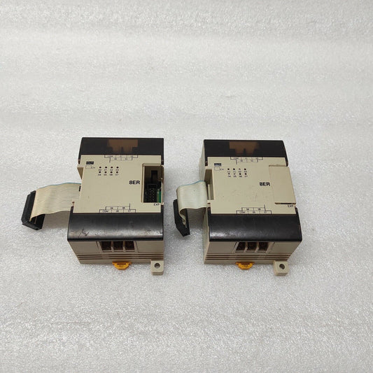 OMRON CPM1A-8ER OUT UNIT LOT OF 2 UNIT