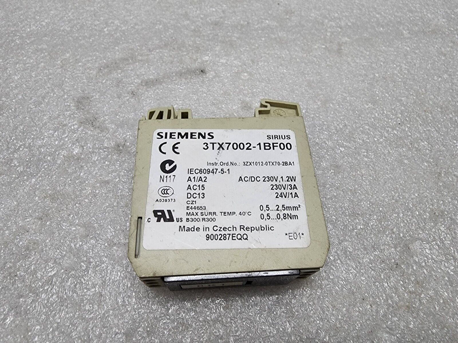 SIEMENS SIRIUS 3TX7002-1BF00 INTERFACE RELAY 230VAC/DC