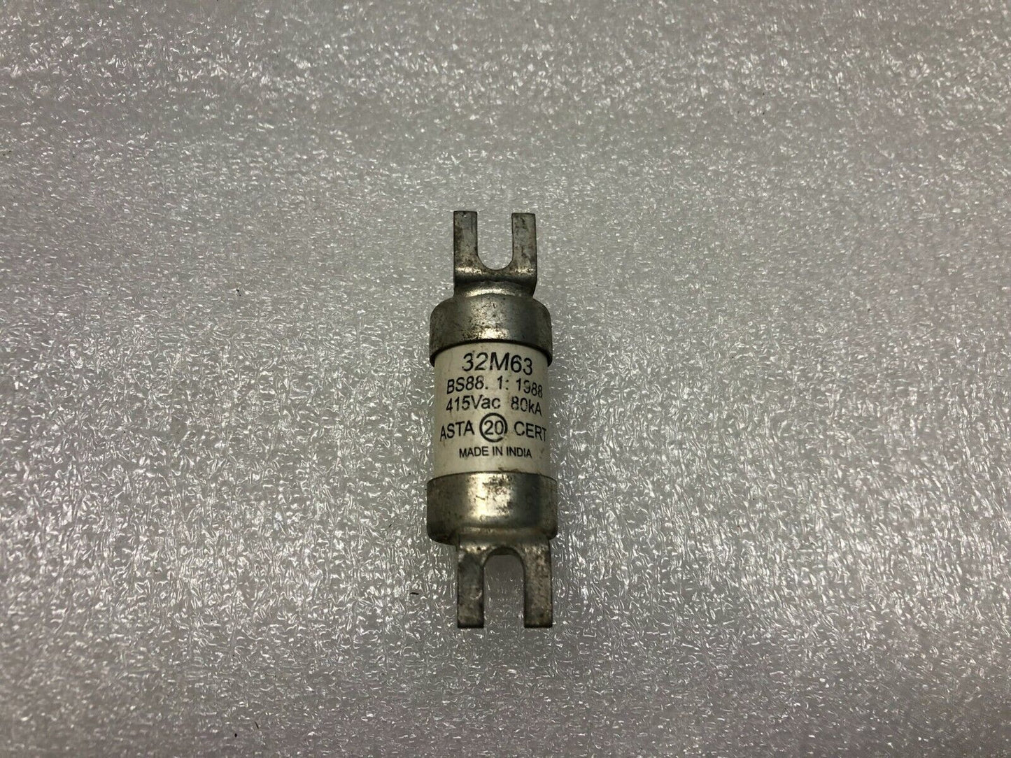 BUSSMANN NITD32M63 BRITISH STANDARD FUSE 32A 415VAC 80kA LOT OF 9 UNIT