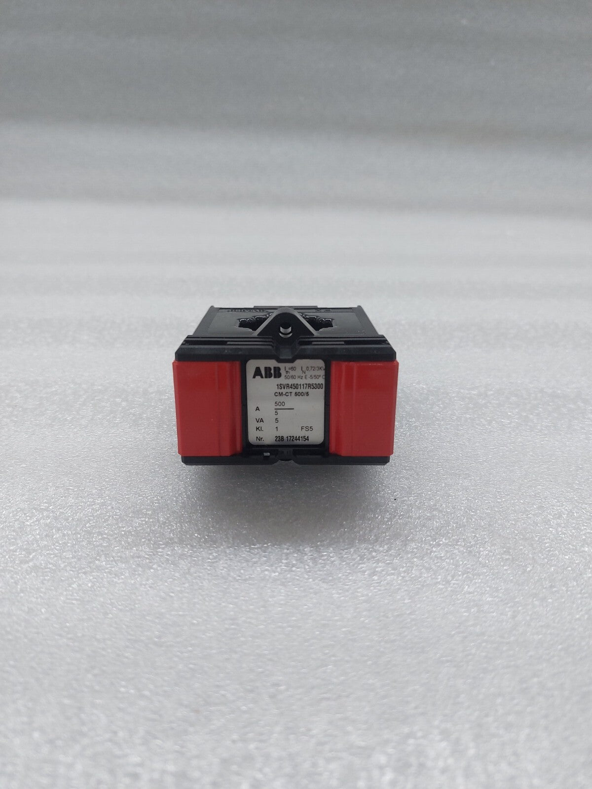 ABB CM-CT 500/5 CURRENT TRANSFORMER 1SVR450117R5300