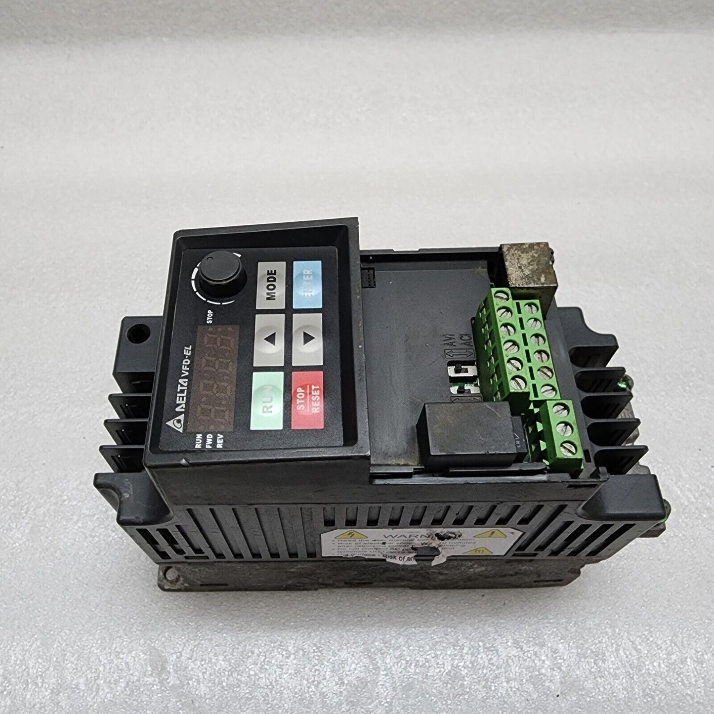 DELTA VFD-EL 3-PH INVERTER DRIVE VFD004EL43A 0.4kW/0.5HP