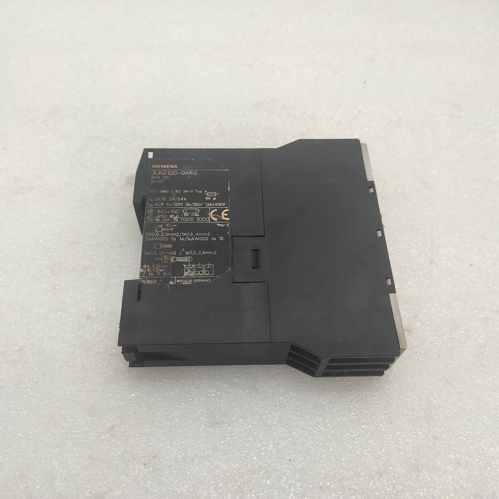 SIEMENS 3UN2100-0AB4 THERMISTOR RELAY 24VDC