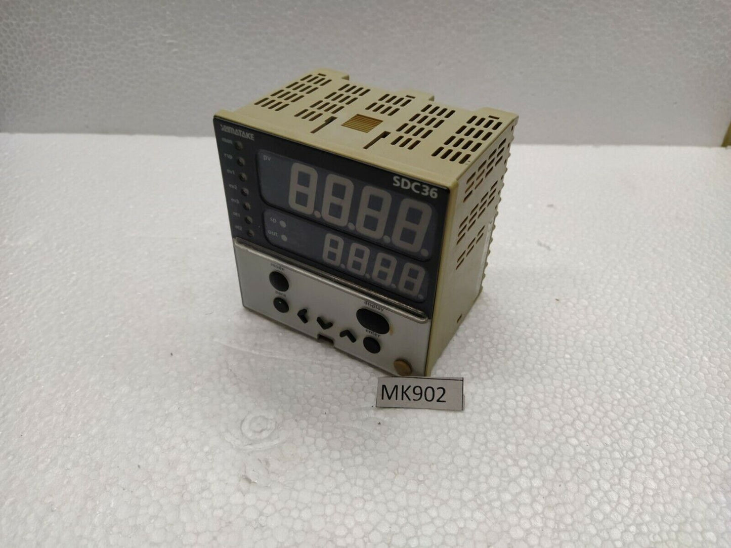 Yamatake SDC36 Digital Indicating Controller C36TC0UA1000 SDC 36 100-240V AC