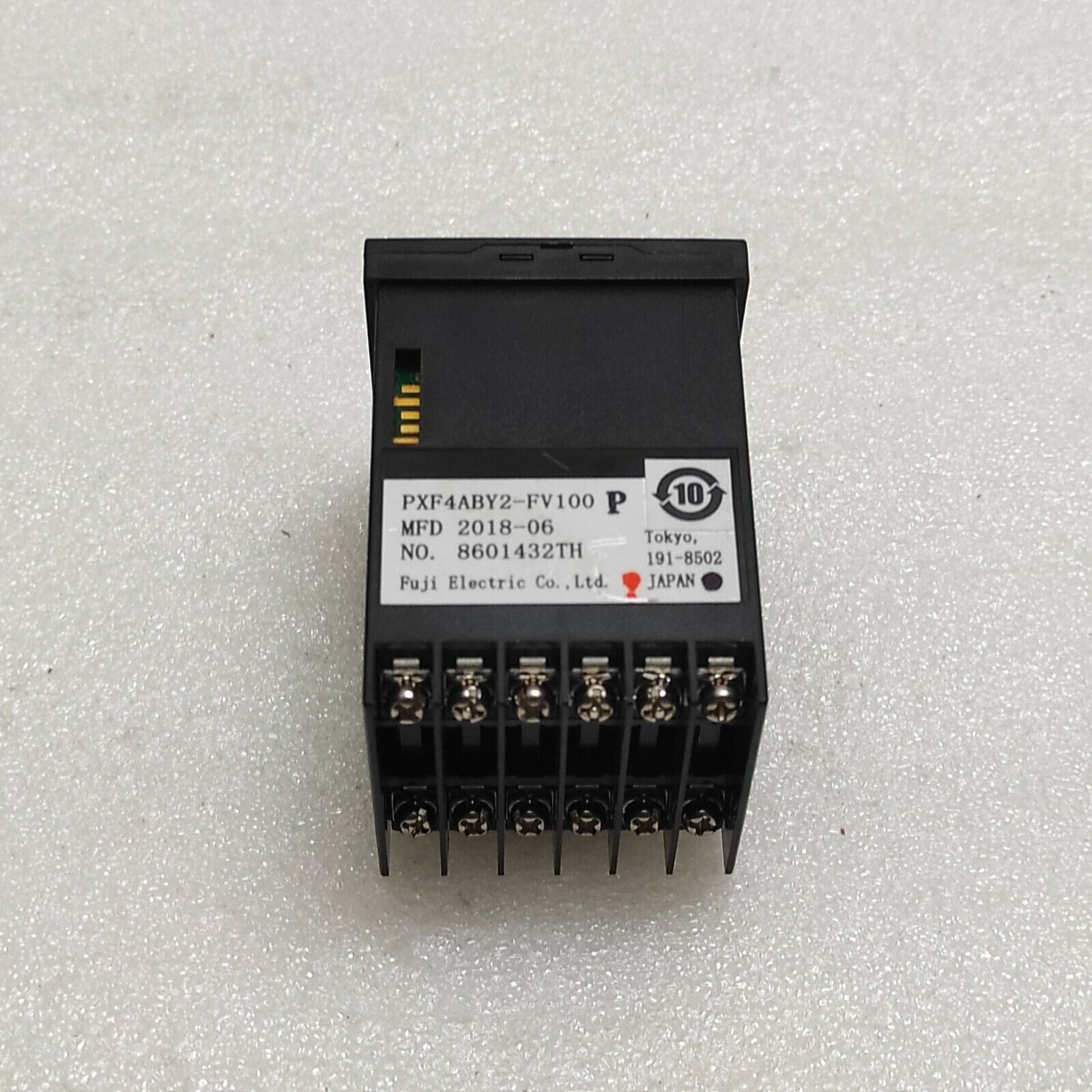 FUJI ELECTRIC PXF4 TEMPERATURE CONTROLLER PXF4ABY2-FV100-P 100-240V 48X48 MM