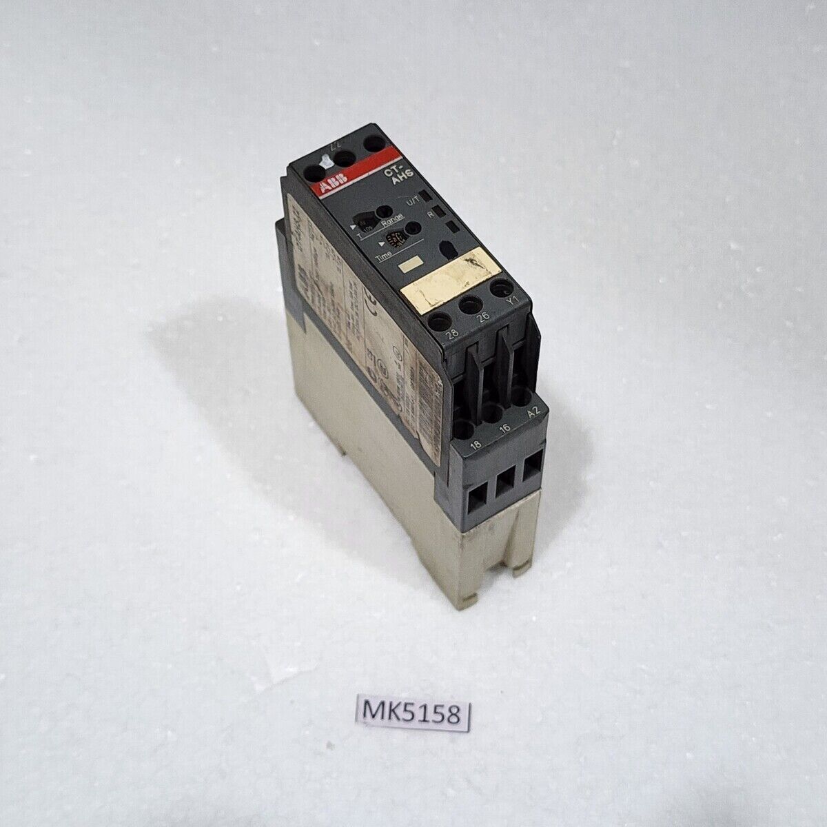 ABB CT-AHS.22 OFF DELAY WITH AUX VOLTAGE TIME RELAY 1SVR630110R3300 24-240VAC/24