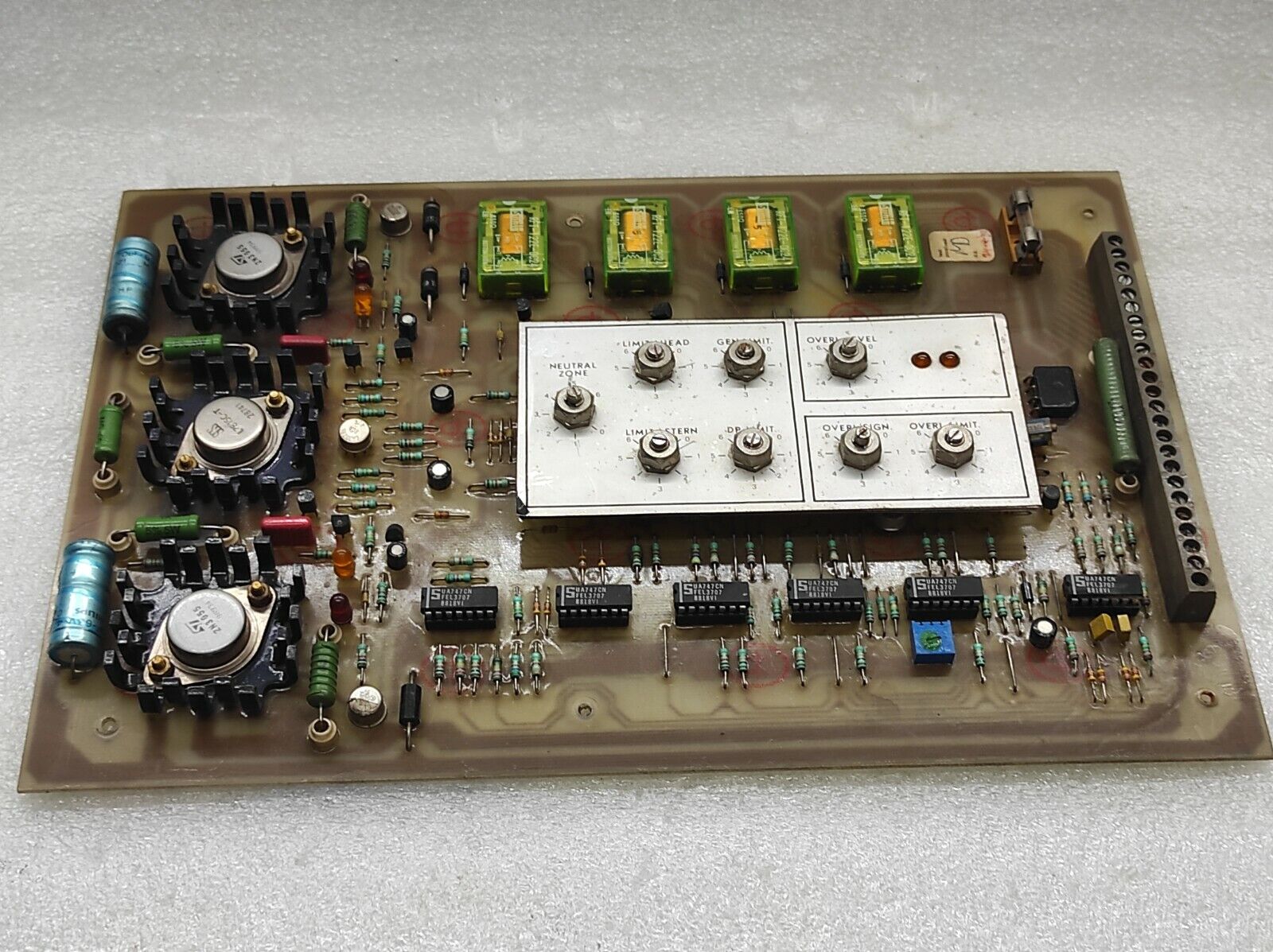 AUTRONICS 82058 PCB DE HOOP GROENPOL