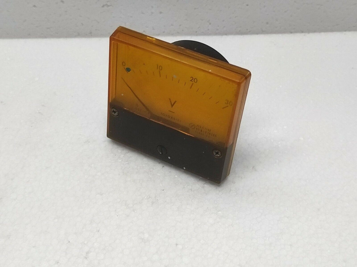 TOYO KEIKI DCF-8 VOLTMETER 0-30V