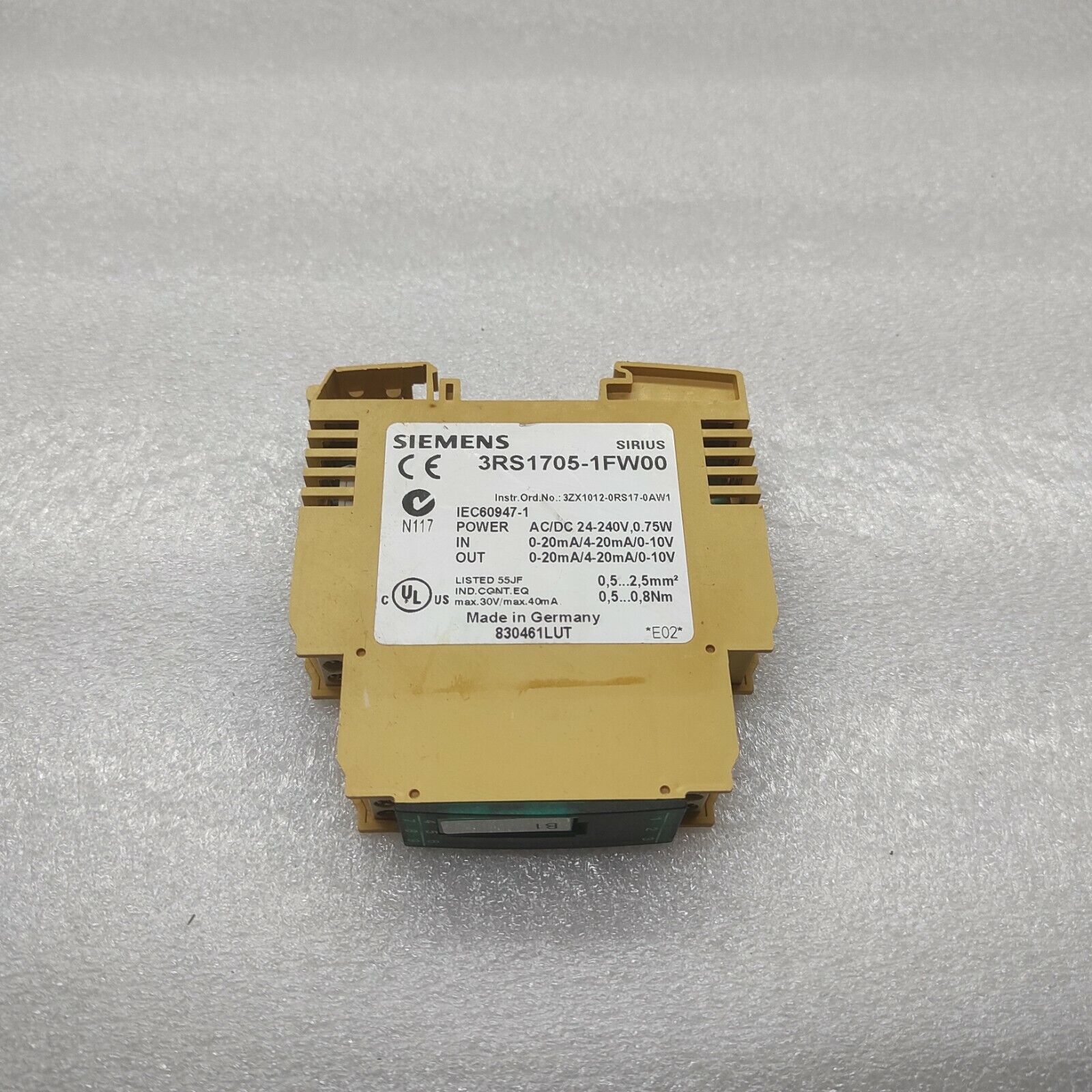 SIEMENS SIRIUS 3RS1705-1FW00 INTERFACE CONVERTER 