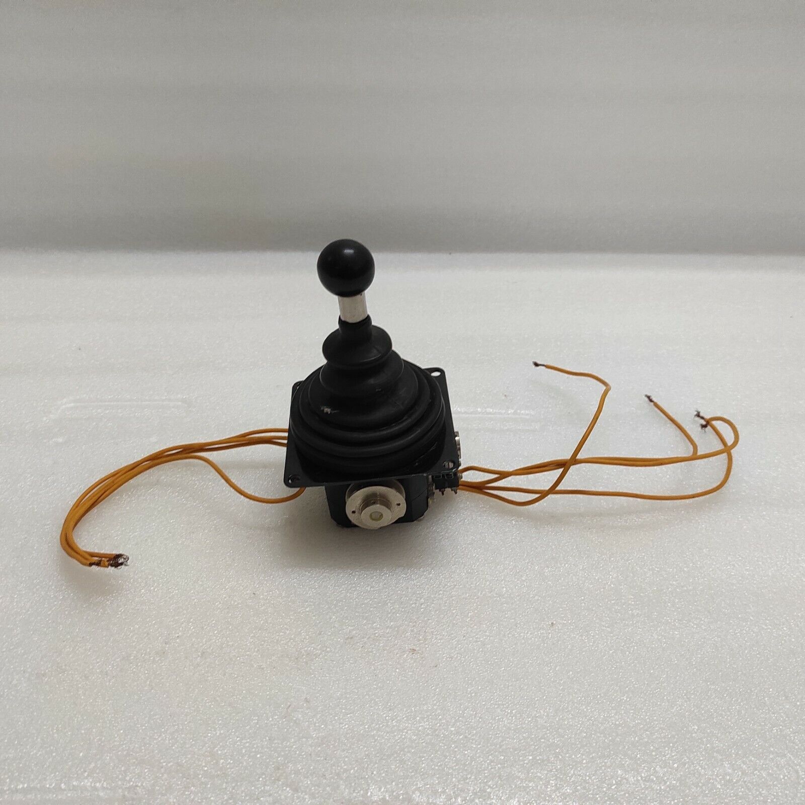 ETI SYSTEMS J50-CR2T4-SMB JOYSTICK CONTROLLER