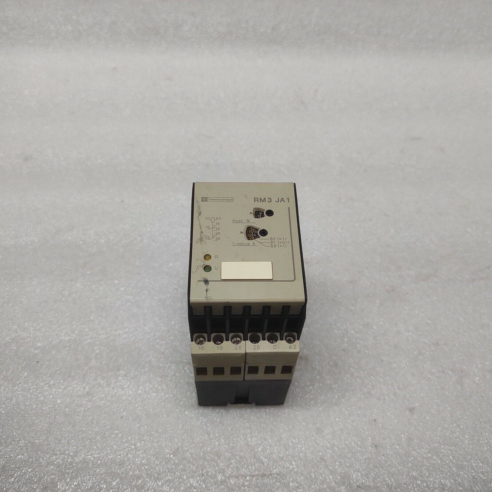 TELEMECANIQUE RM3 JA102MU7 RELAY 05281 220-240V 