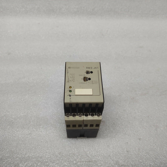 TELEMECANIQUE RM3 JA102MU7 RELAY 05281 220-240V 