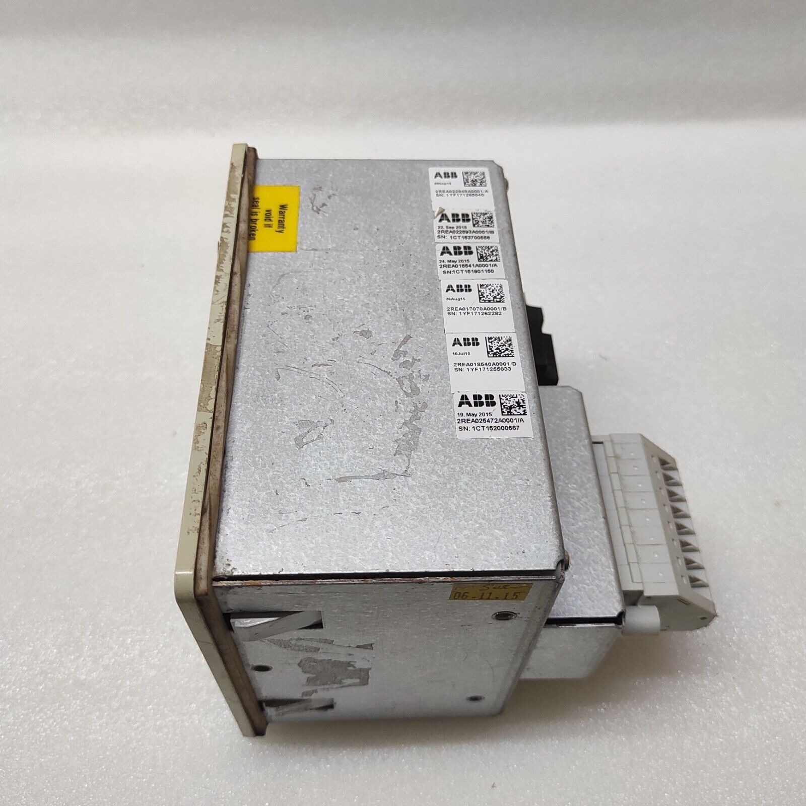 ABB REJ601 REJ601BD446BB1NH FEEDER PROTECTION RELAY 24-240V AC/DC