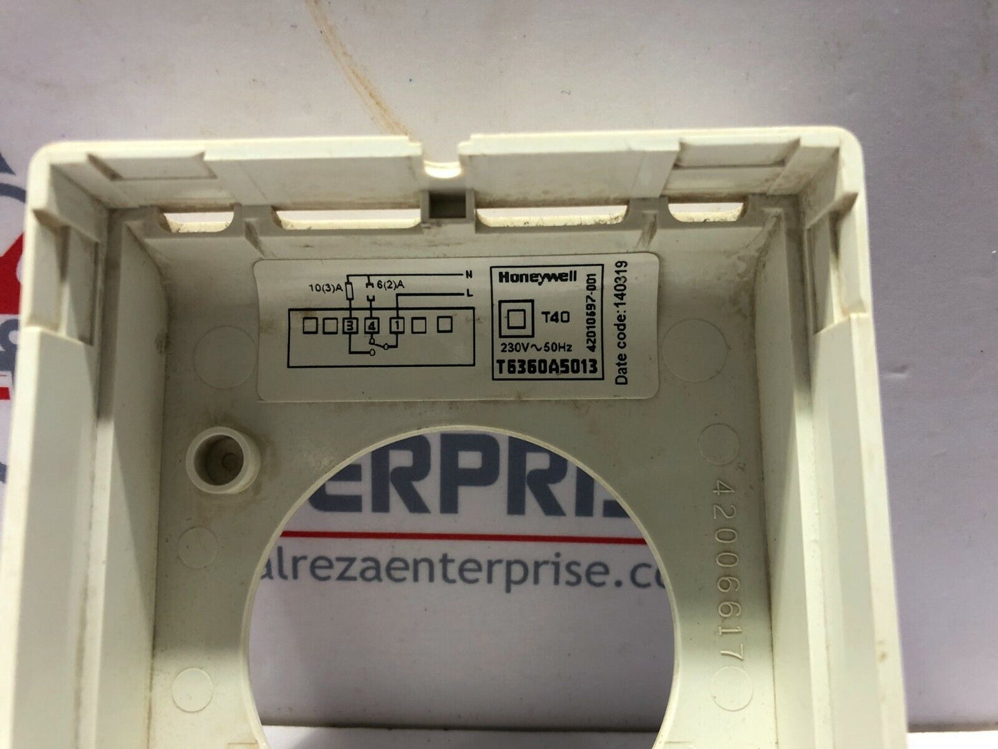 HONEYWELL T6360 ROOM THERMOSTAT T6360A5013 230V LOT OF 2 UNIT