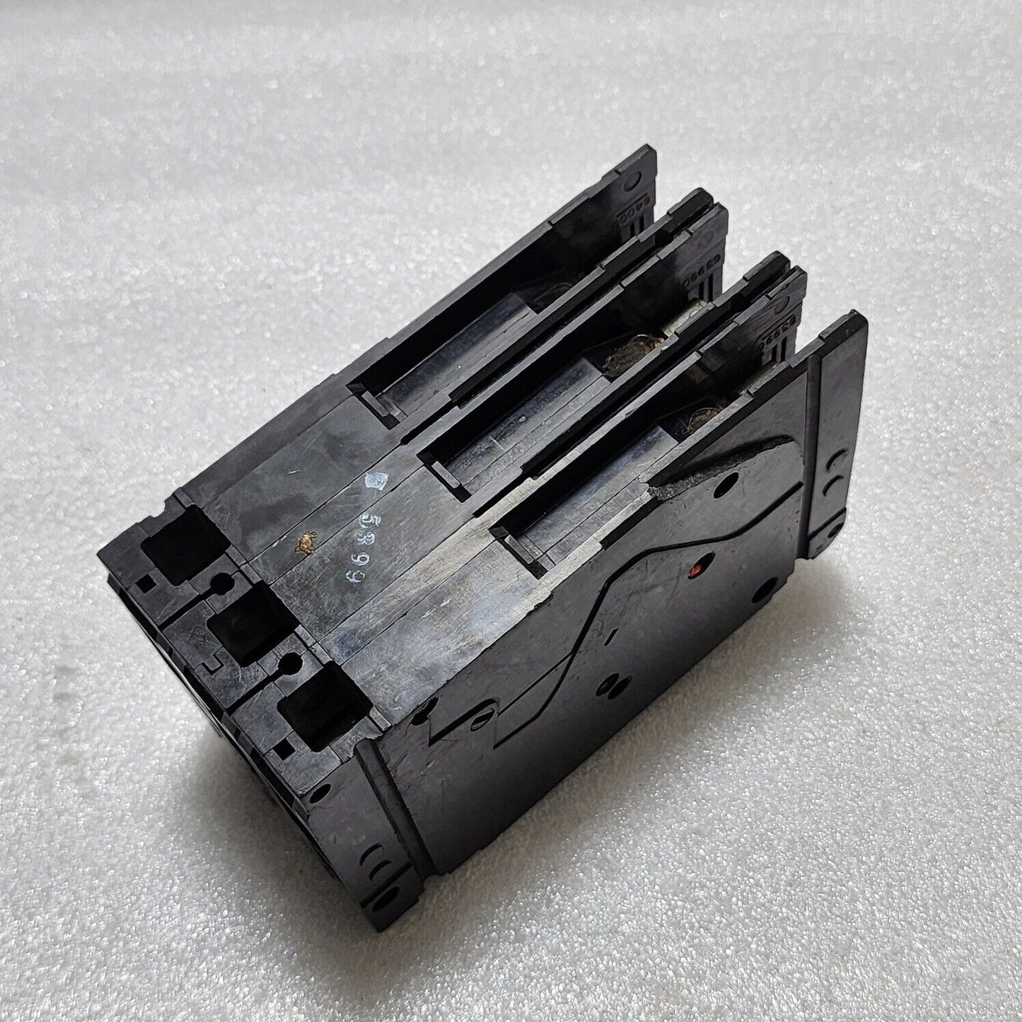 SIEMENS ED43B020 3-POLE CIRCUIT BREAKER 20A