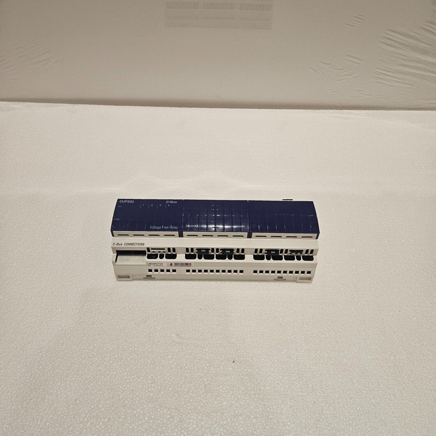 CLIPSAL L5504RVF20 4-CH VOLTAGE FREE RELAY