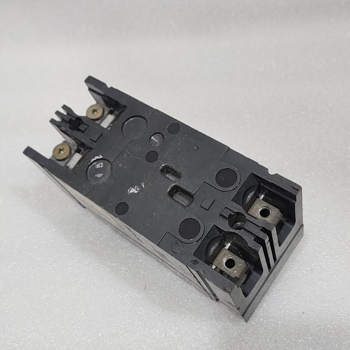 GE TED124010 CIRCUIT BREAKER 10A GENERAL ELECTRIC