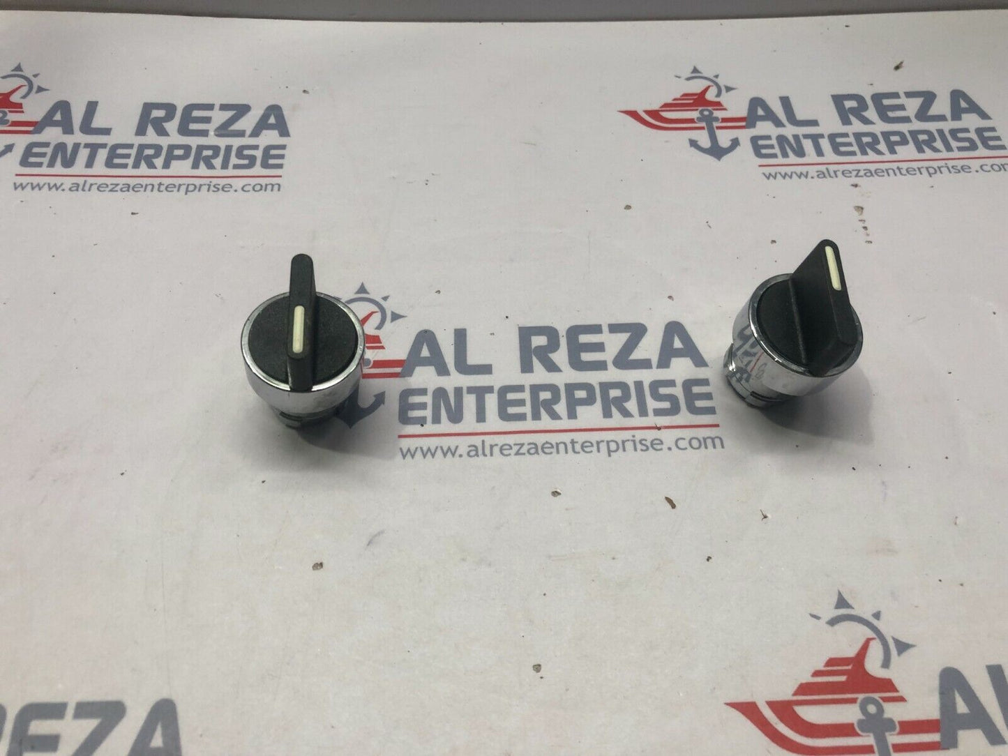 HITEC 100460 3-POSITION SWITCH LOT OF 2 UNIT