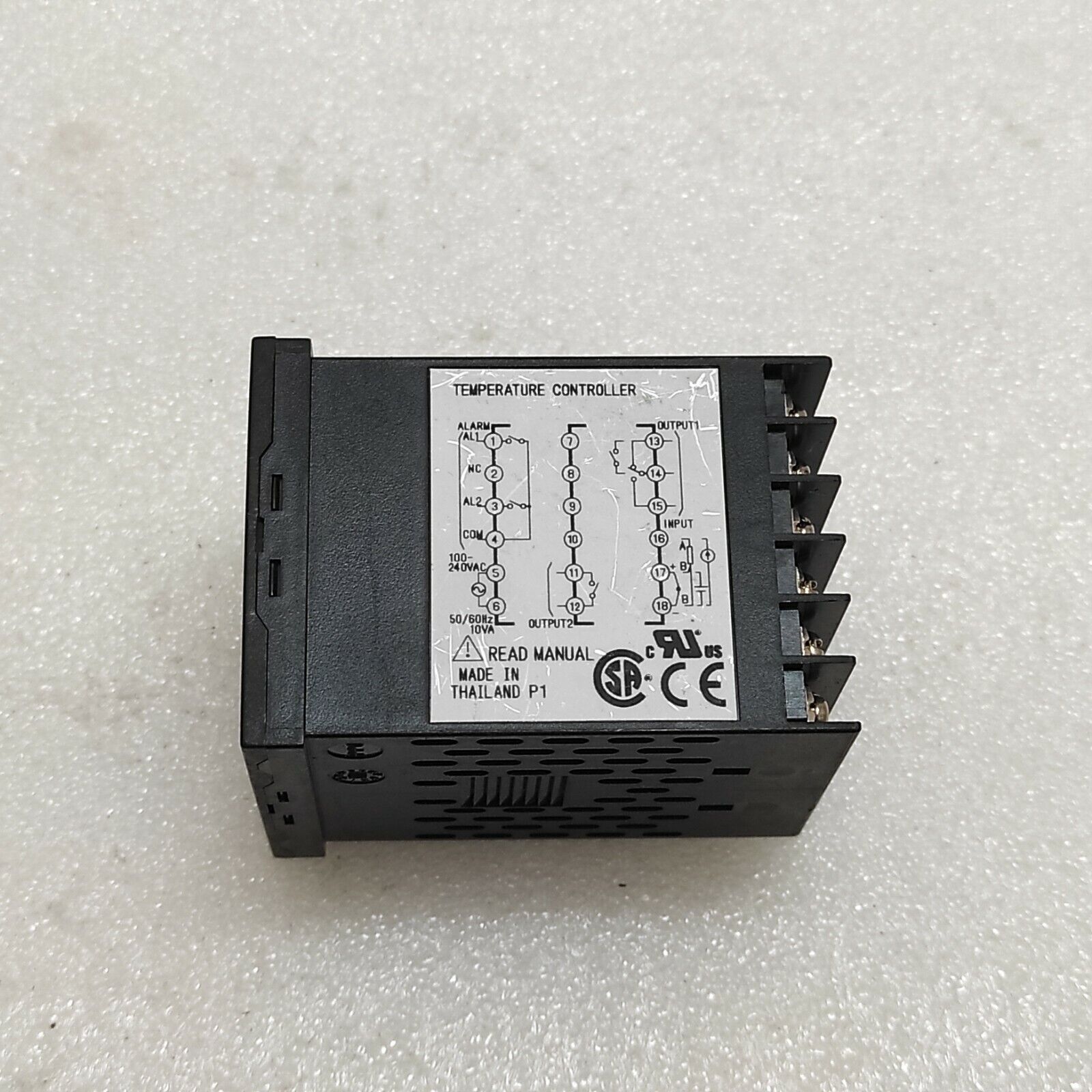 FUJI ELECTRIC PXF4 TEMPERATURE CONTROLLER PXF4ABA2-FV100-P 100-240V 48X48 MM