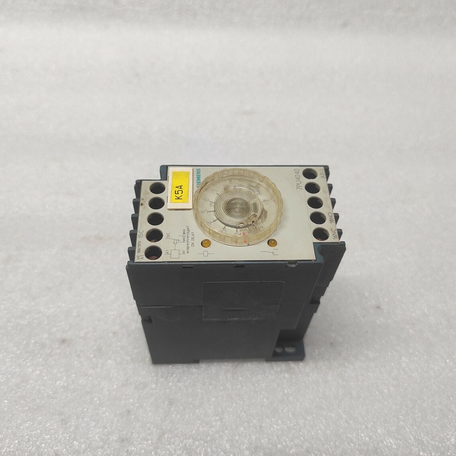 SIEMENS 7PU4040-4AJ30 TIME RELAY 100-127V 0-10MIN