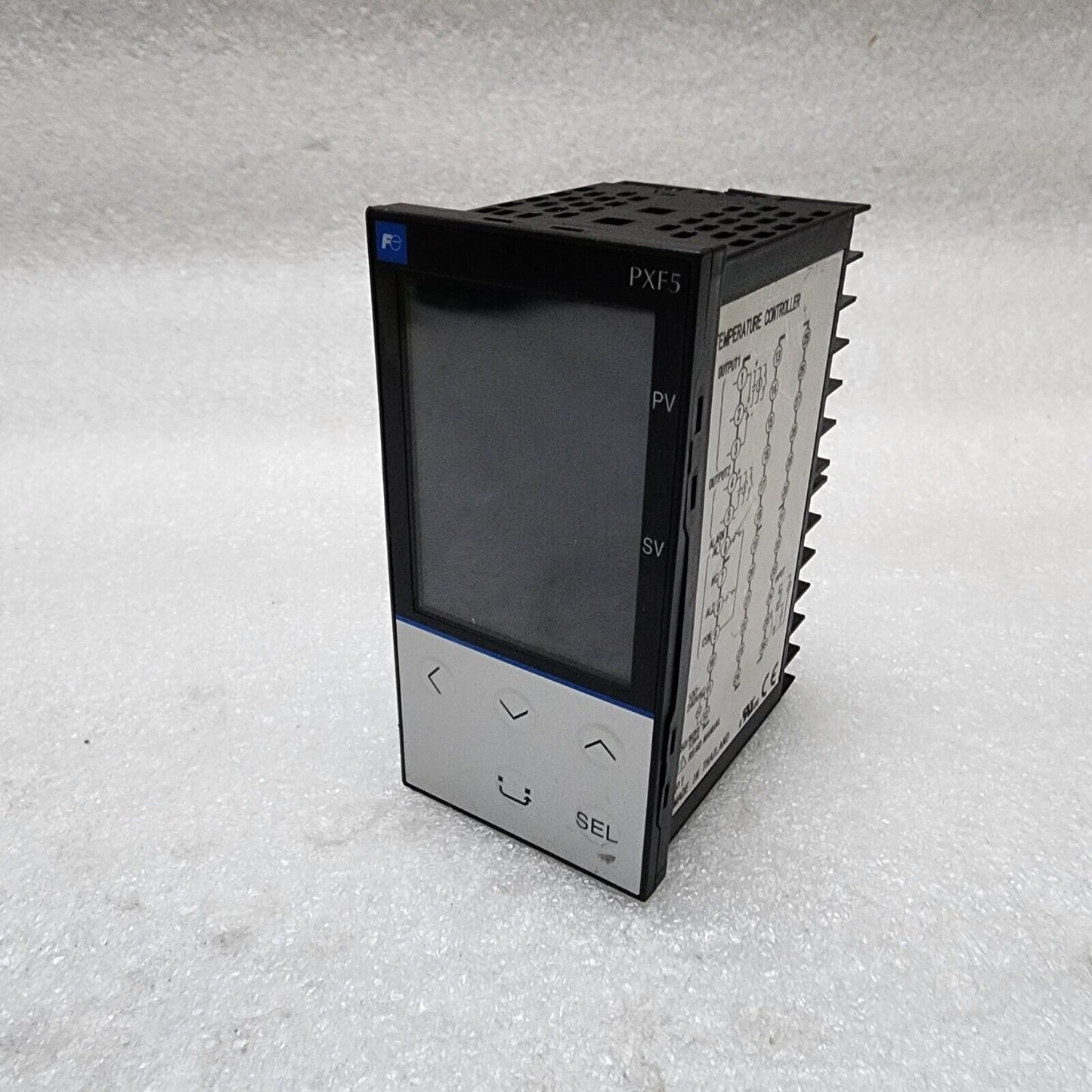 FUJI ELECTRIC PXF5ABY2-1VY00-P TEMPERATURE CONTROLLER 100-240VAC