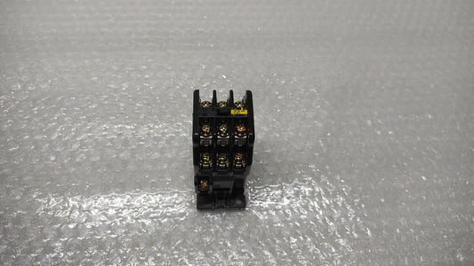 FUJI ELECTRIC SRC50-2F/X (3A3B) MAGNETIC CONTACTOR 200-220V