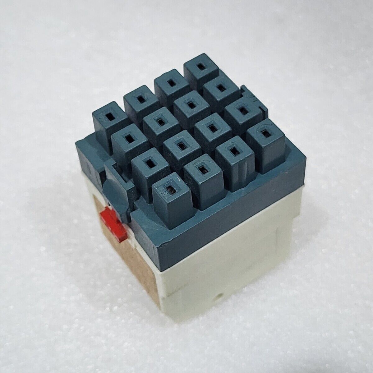 TELEMECANIQUE RHN 41 PLUG IN RELAY SCHNEIDER ELECTRIC