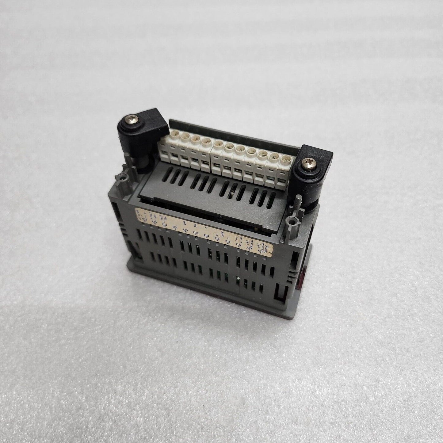 CARLO GAVAZZI DPI 35 PTC V3D30XX02 8-32V