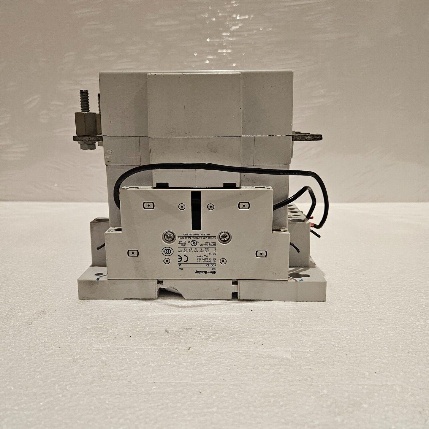 ALLEN BRADLEY CAT 100-D95 3-POLE MAGNETIC CONTACTOR 160A COIL VOLTAGE 24VDC