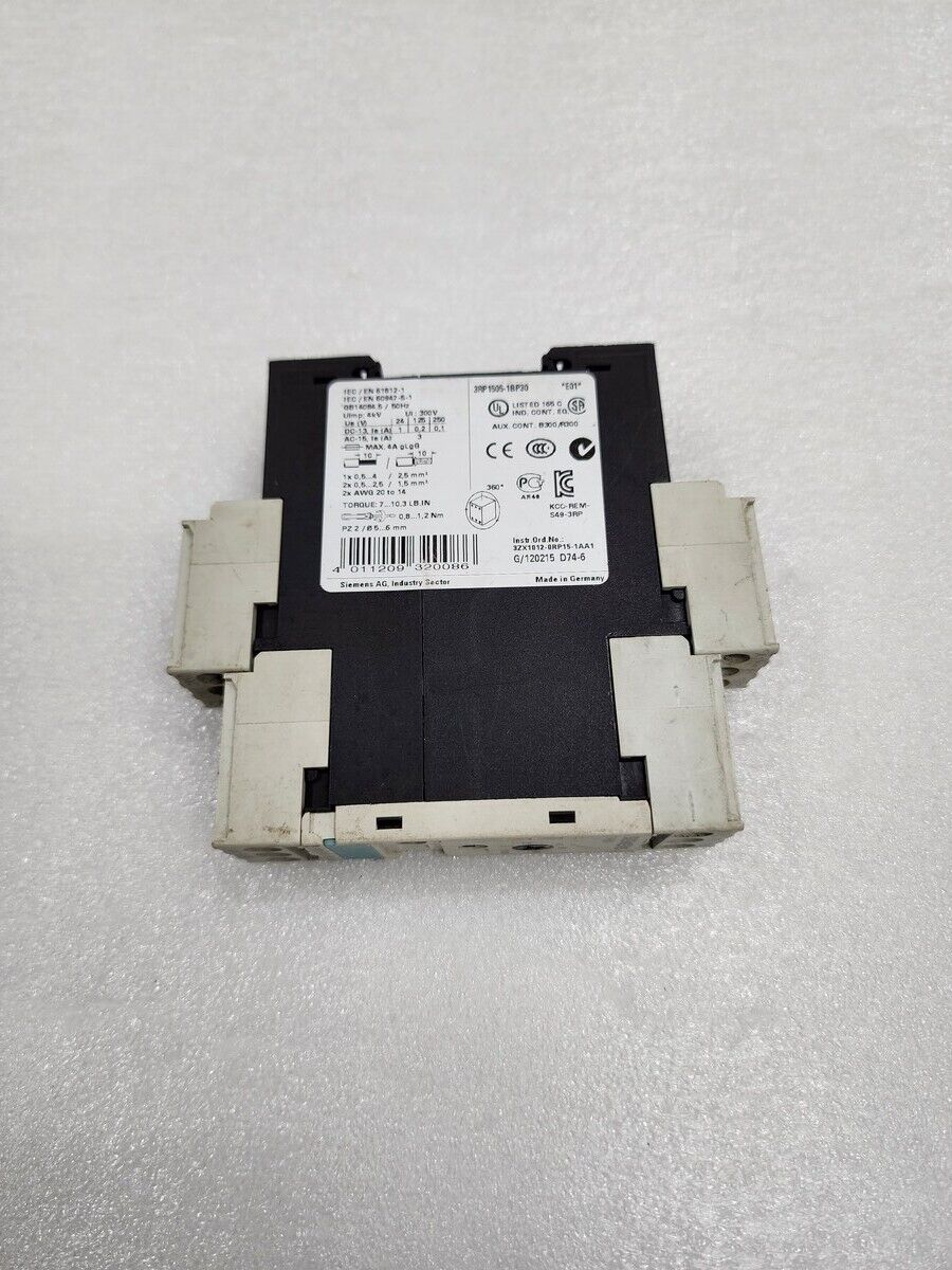 SIEMENS 3RP1505-1BP30 TIME DELAY RELAY