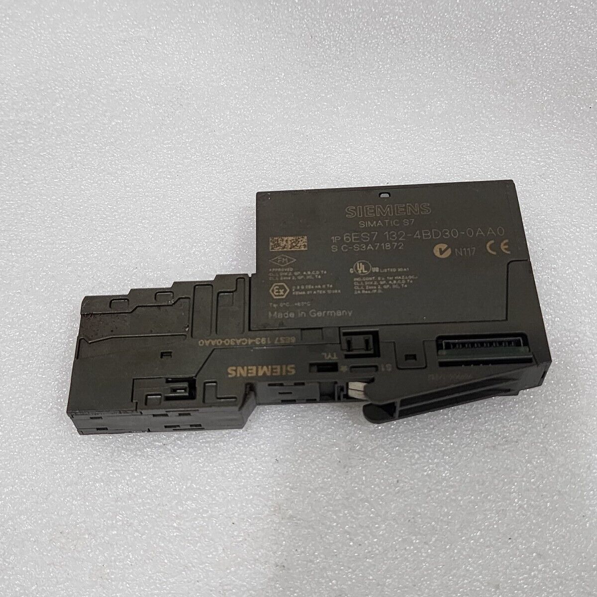 SIEMENS 6ES7 132-4BD30-0AA0 DIGITAL OUTPUT MODULE