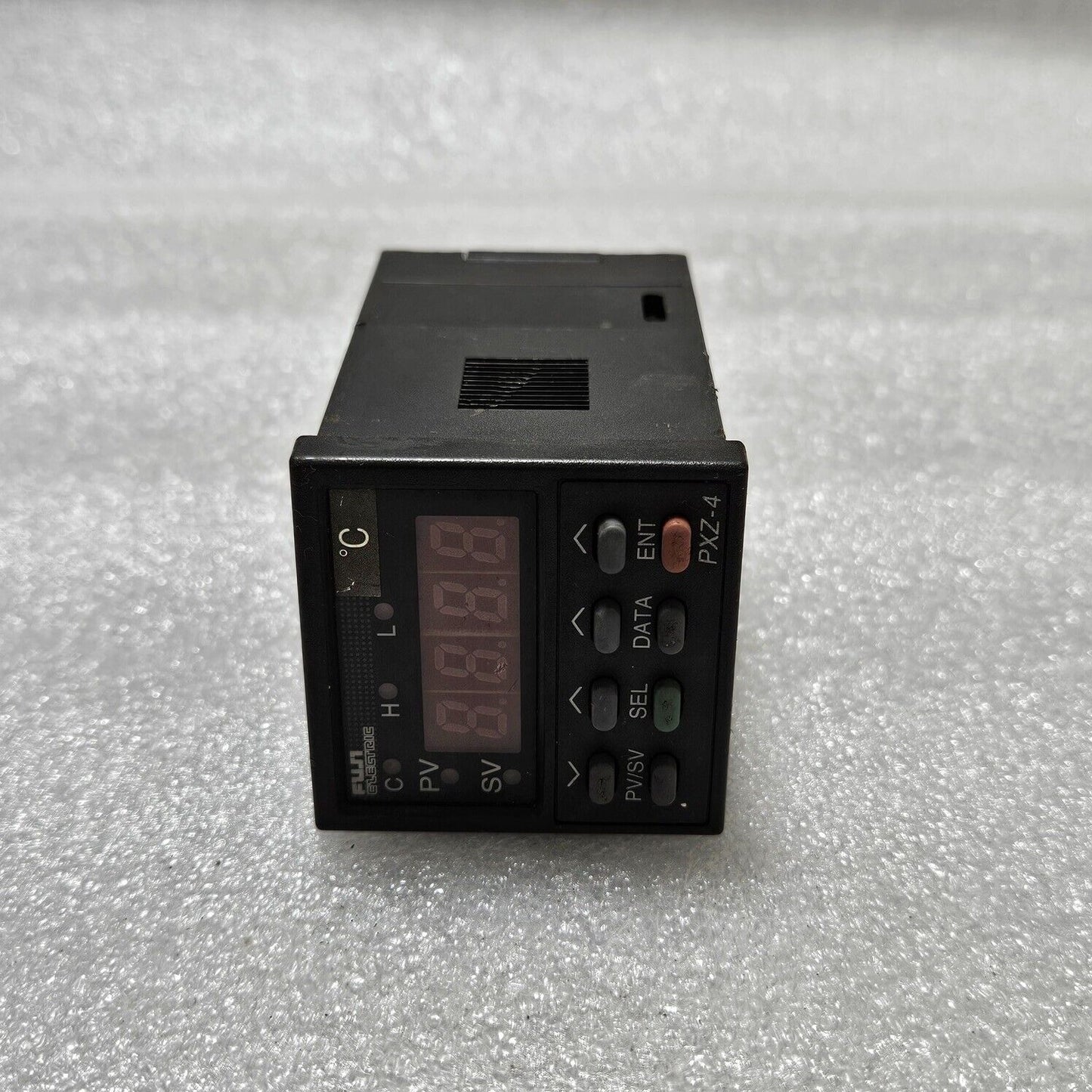 FUJI ELECTRIC PXZ4TAY2-5VC26-D TEMPERATURE CONTROLLER