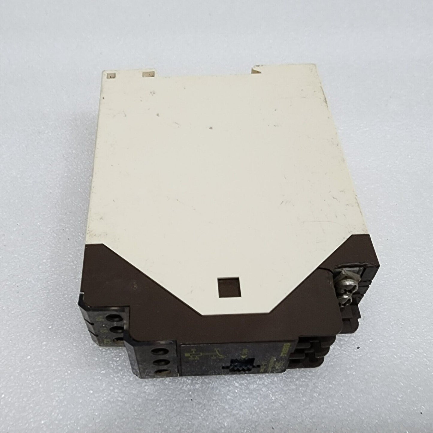 EBERLE SBA 1 TIMER RELAY 054510143090 220VAC/24VAC-DC 1.5-30SEC