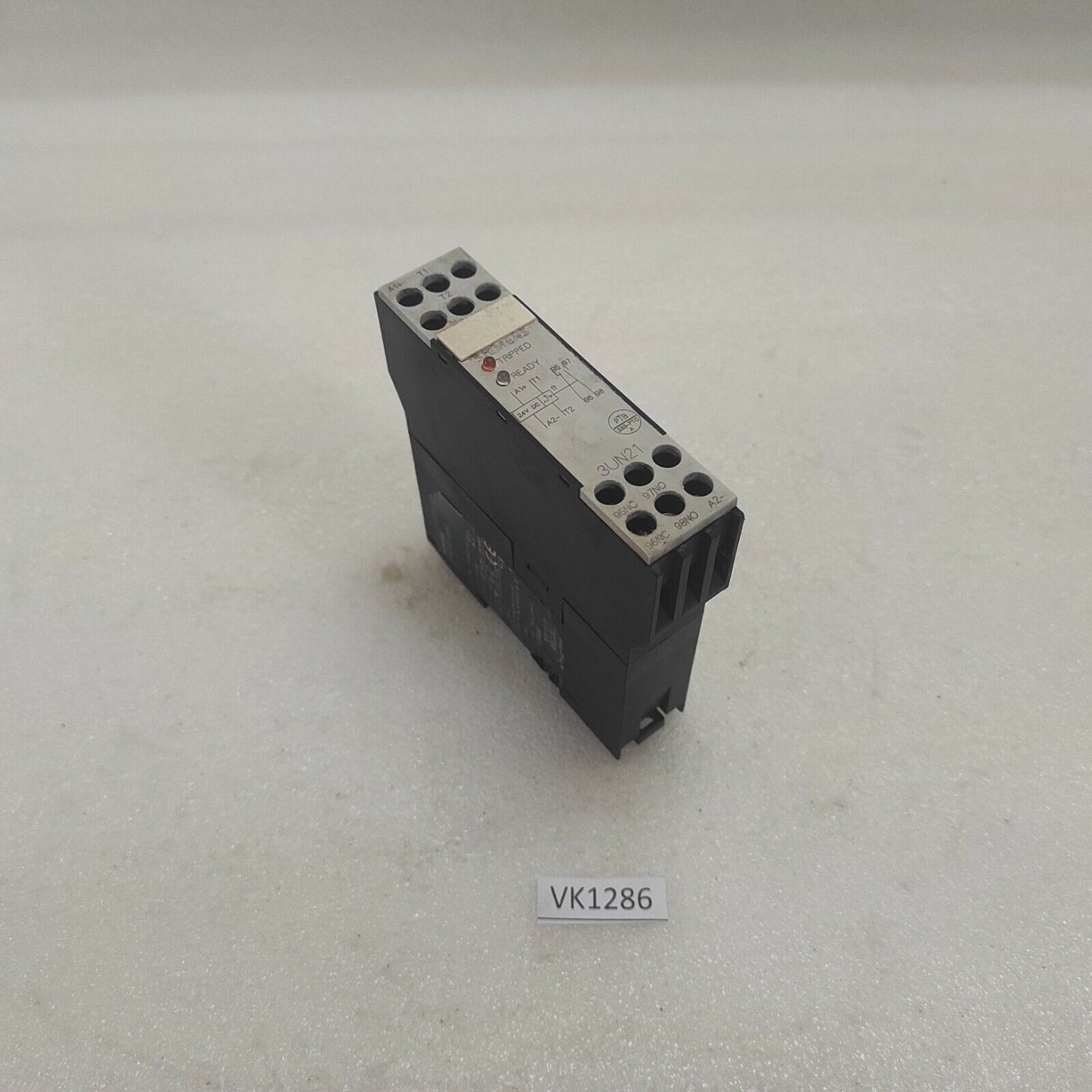 SIEMENS 3UN2100-0AB4 THERMISTOR RELAY 24VDC