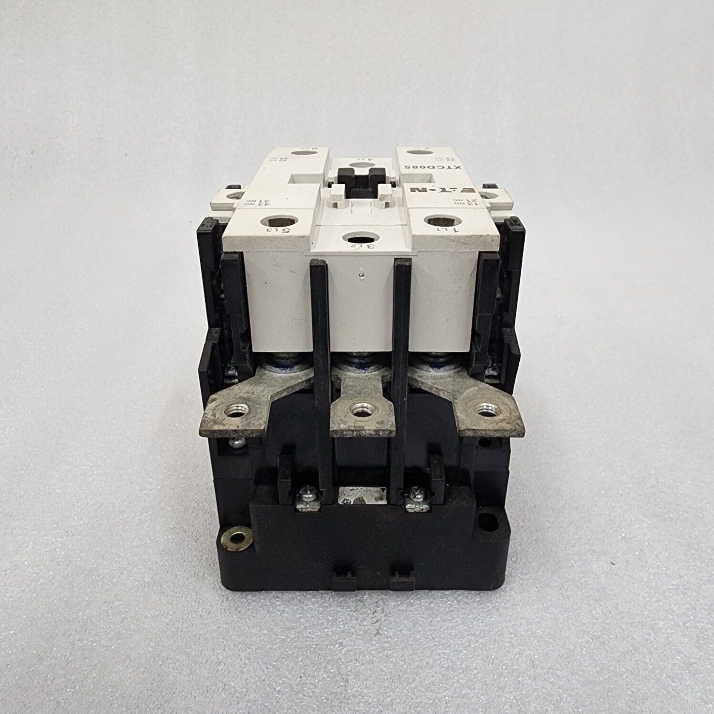 EATON XTCD085 3-POLE CIRCUIT BREAKER 135A