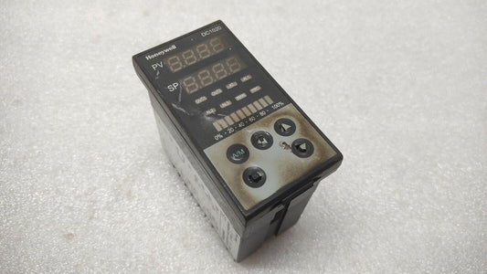 HONEYWELL DC1020 TEMPERATURE CONTROLLER DC1020CT30100B-E 85-265V