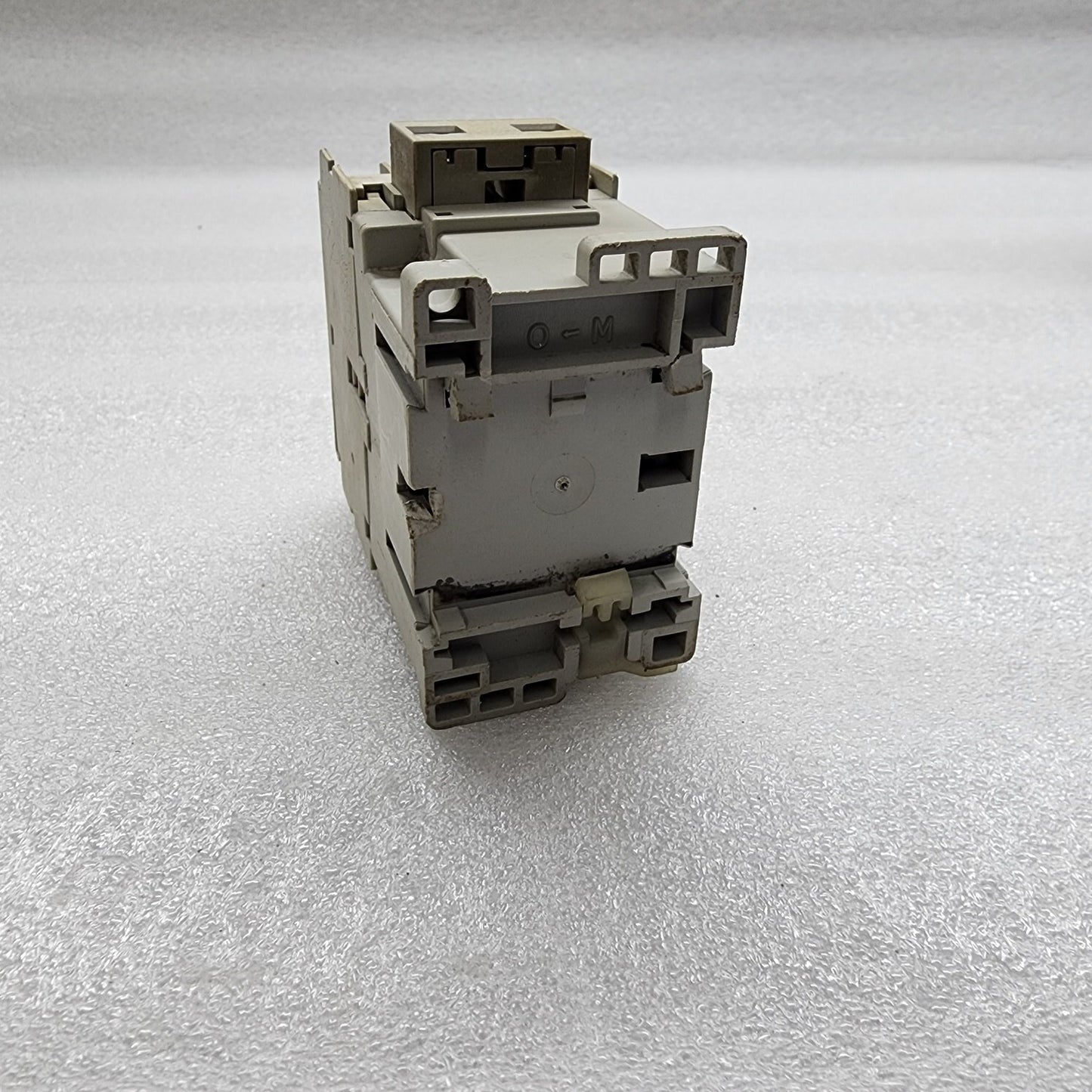 ALLEN BRADLEY CAT 100-C09-01 CONTACTOR COIL VOLTAGE 110V