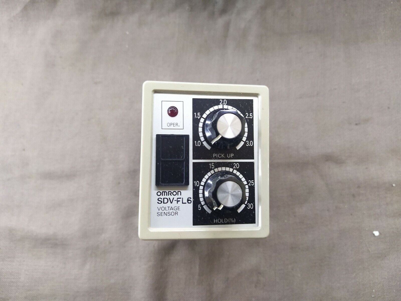 Omron SDV-FL6 Voltage Sensor 100-110V AC SDV-FL