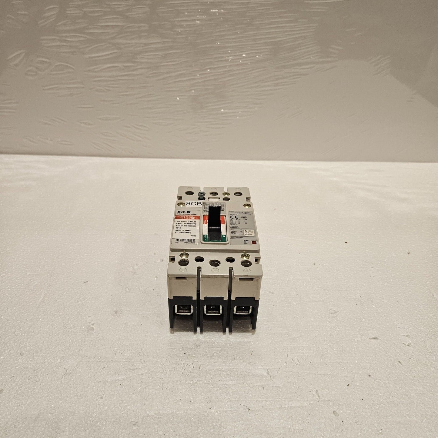 EATON EGB3100FFG 3-POLE CIRCUIT BREAKER 100A