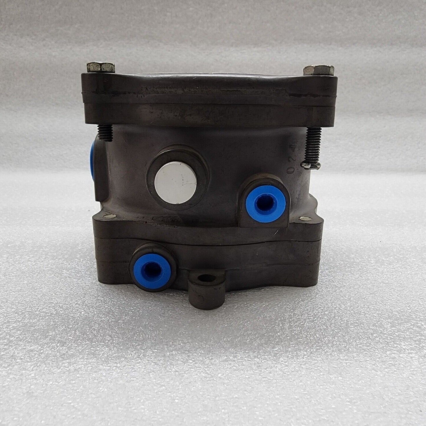 DWYER 1950G-0-B-24 PRESSURE SWITCH