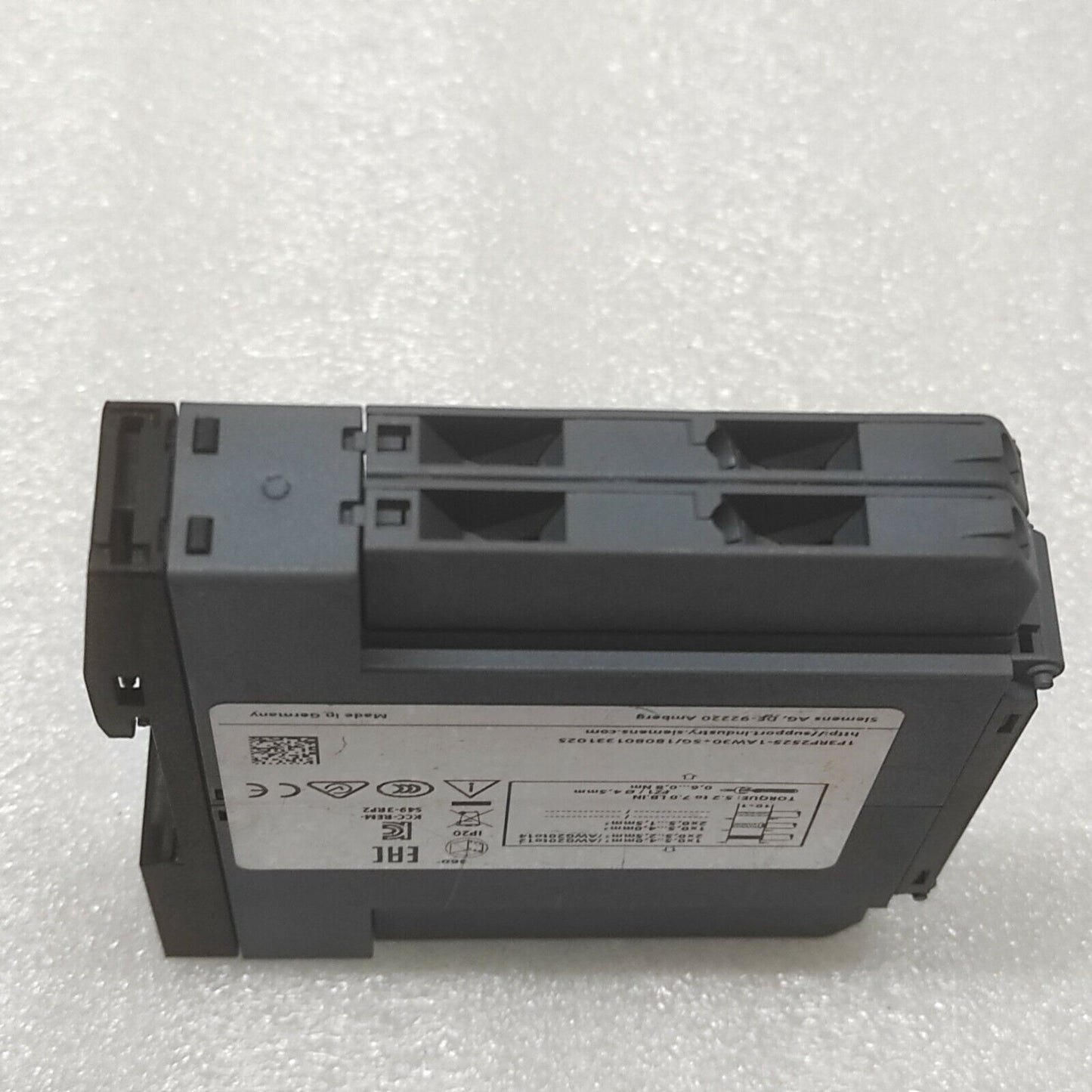 SIEMENS 3RP2525-1AW30 TIME RELAY 12-240V AC/DC