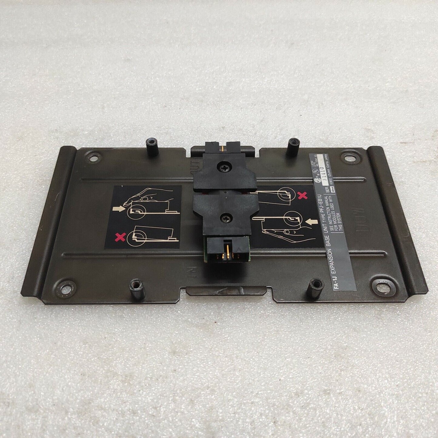 IDEC PFJ-EB1U EXPANSION BASE UNIT 