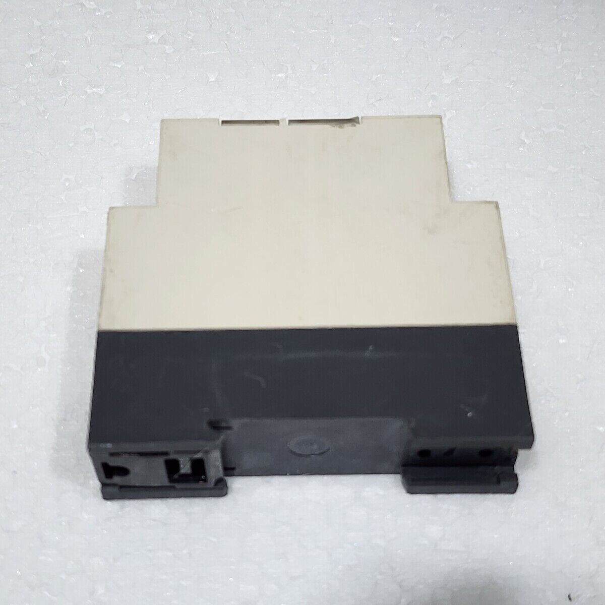 RM4LA32MW LIQUID LEVEL CONTROL RELAY 24-240VAC/DC