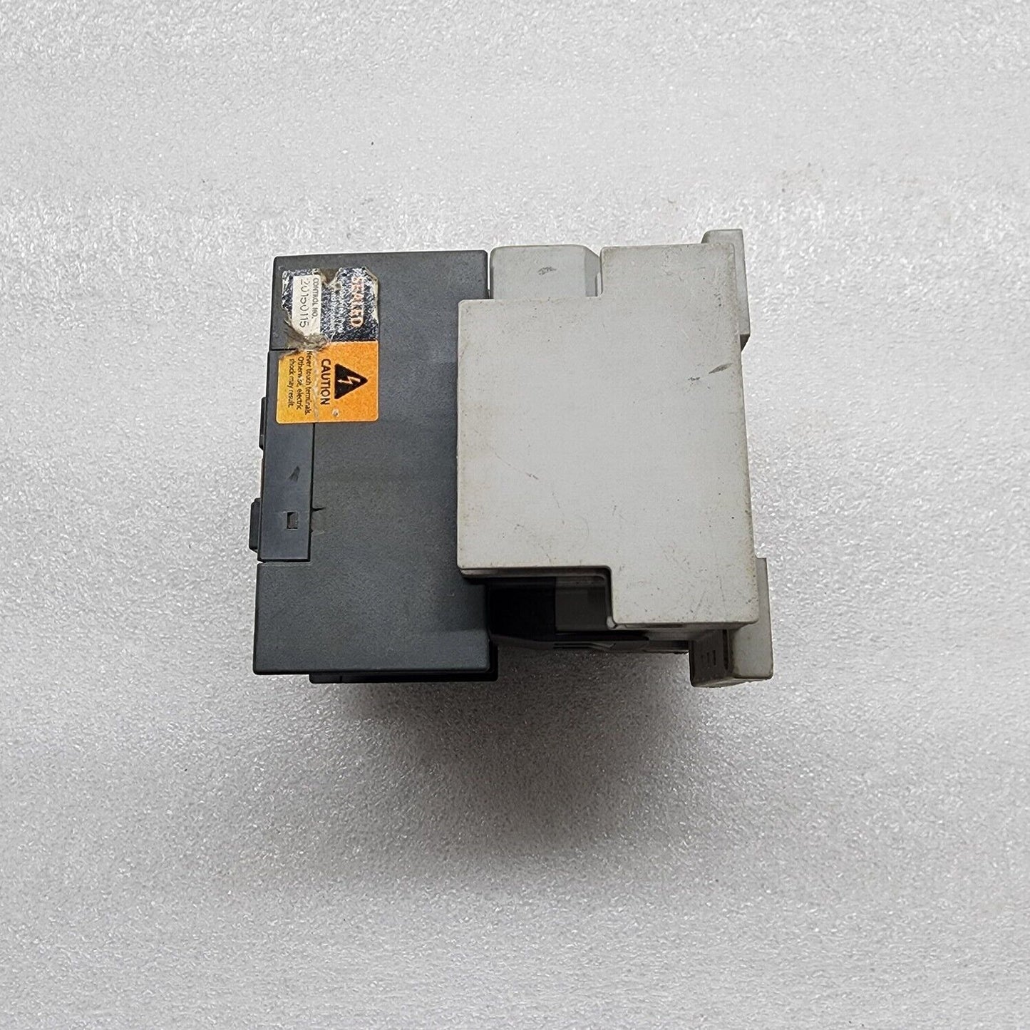 HYUNDAI UMC 32 MAGNETIC CONTACTOR COIL VOLTAGE 100-110V