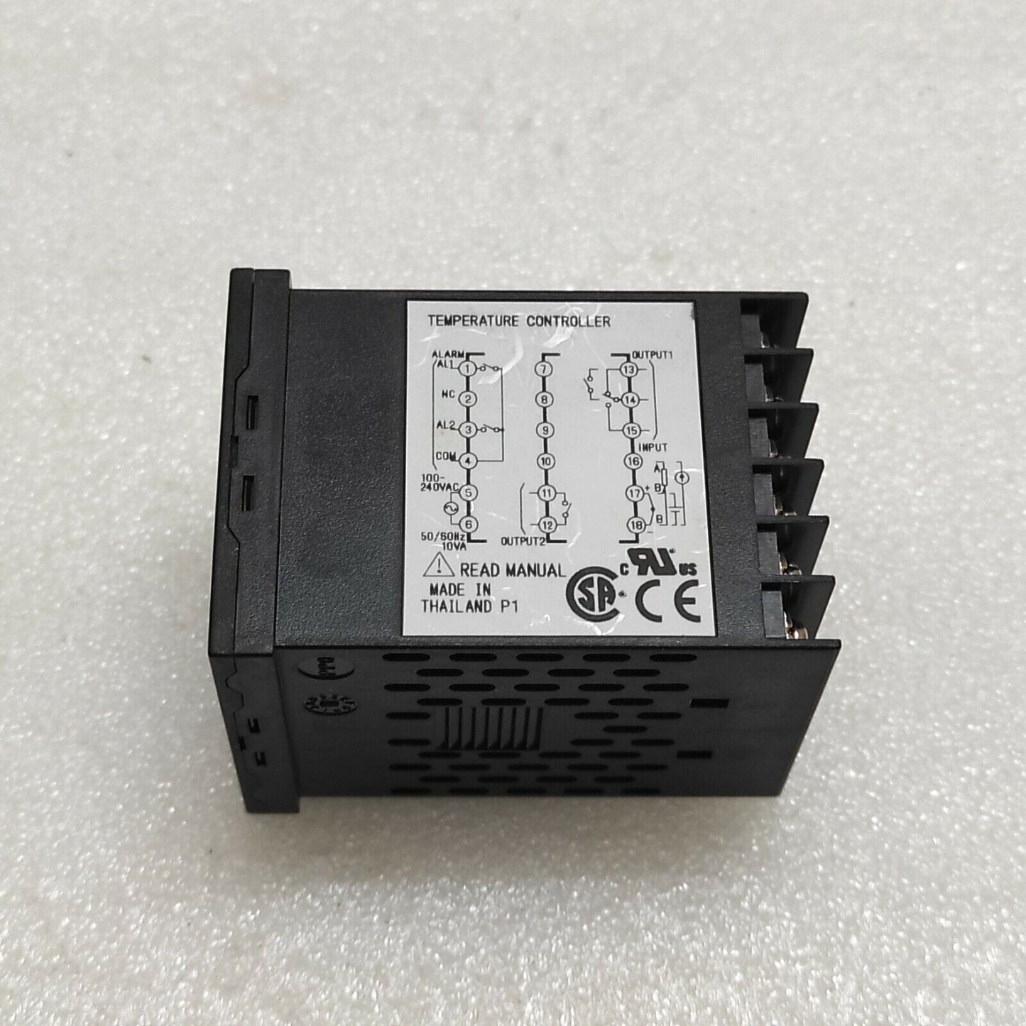 FUJI ELECTRIC PXF4 TEMPERATURE CONTROLLER PXF4ABY2-FV100-P 100-240V 48X48 MM