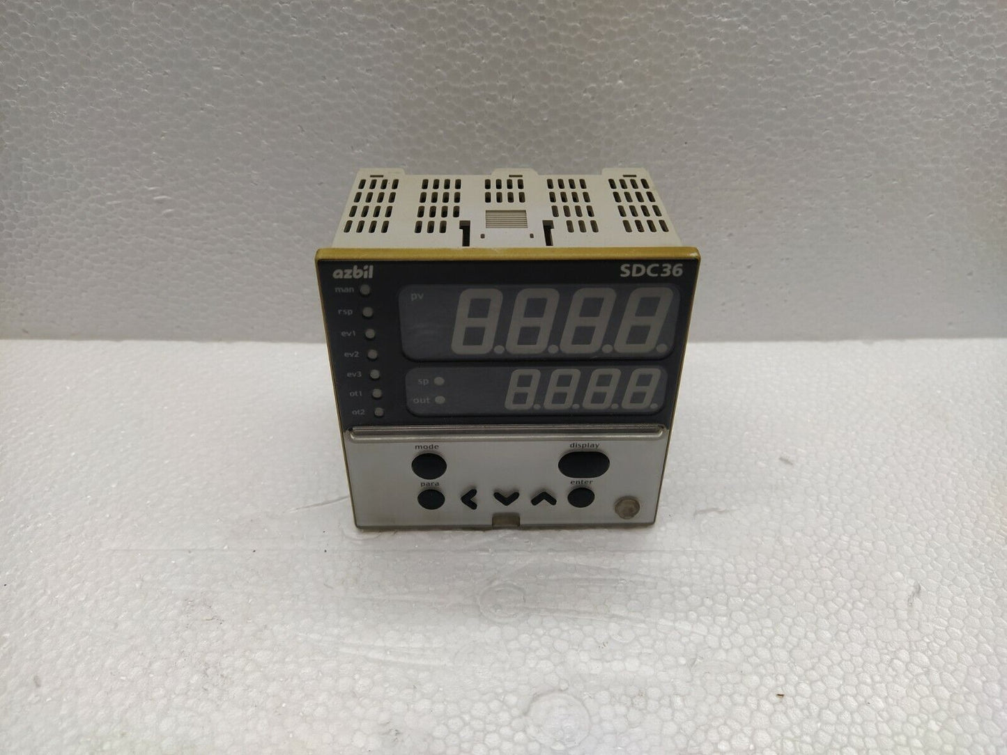Yamatake Azbil SDC 36 Digital Indicating Controller C36TC0UA4000 SDC36 100-240V